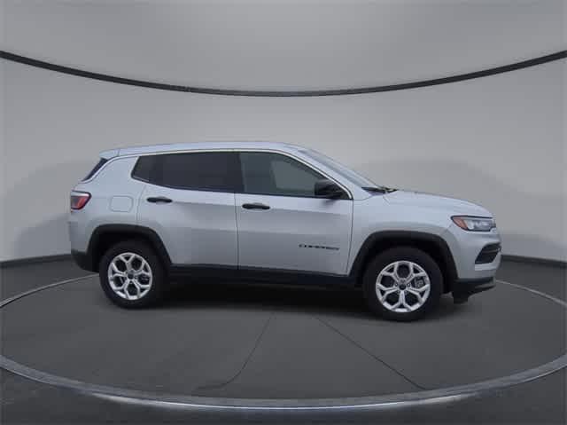 new 2025 Jeep Compass car, priced at $28,090