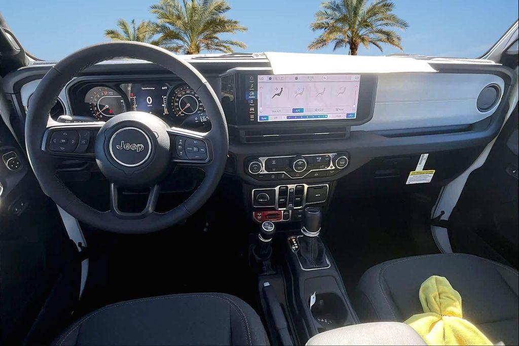 new 2025 Jeep Gladiator car, priced at $44,207