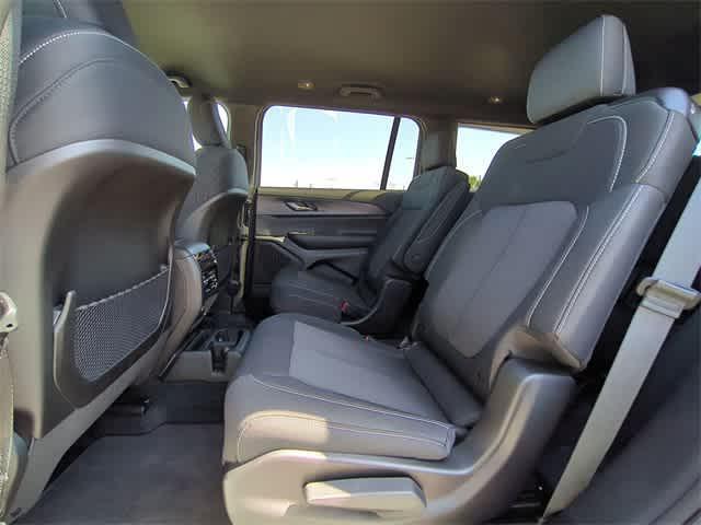 new 2025 Jeep Grand Cherokee L car, priced at $39,577