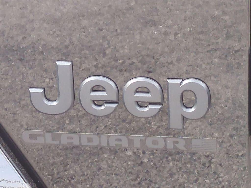 new 2025 Jeep Gladiator car, priced at $42,597
