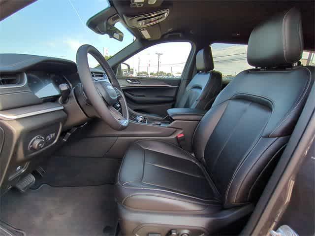 new 2025 Jeep Grand Cherokee L car, priced at $48,449