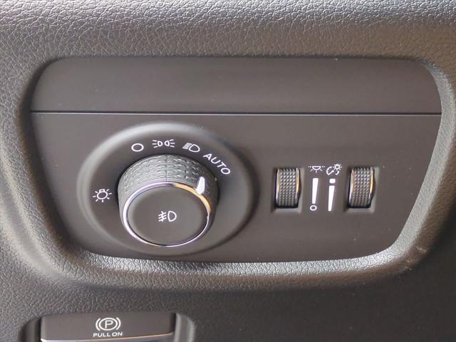 new 2025 Jeep Grand Cherokee car, priced at $58,955