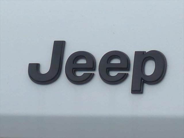 new 2025 Jeep Grand Cherokee car, priced at $58,955