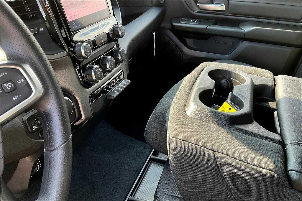 new 2025 Ram 1500 car, priced at $43,393