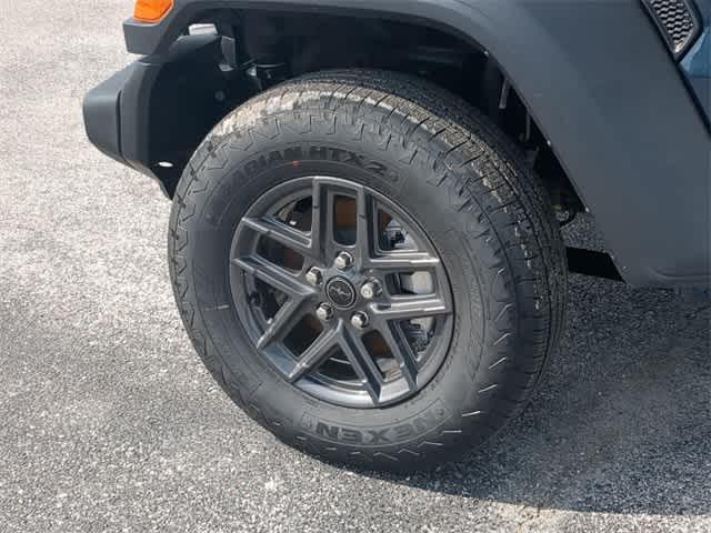 new 2025 Jeep Wrangler car, priced at $47,173