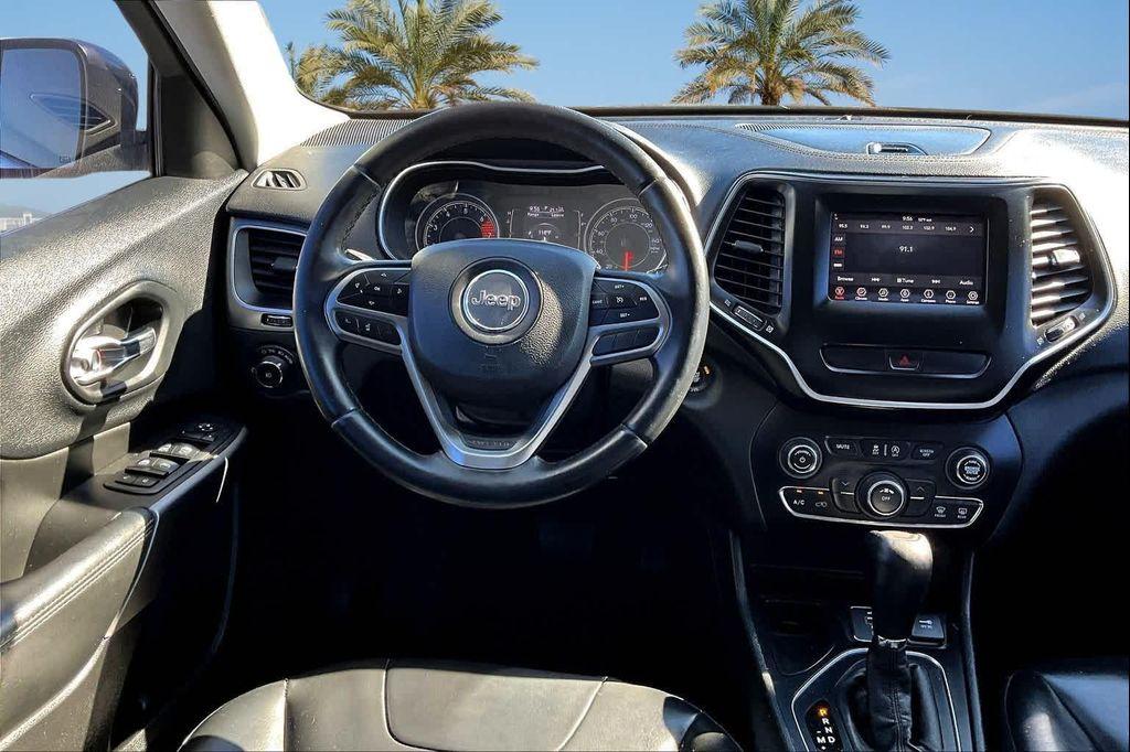 used 2019 Jeep Cherokee car, priced at $13,231