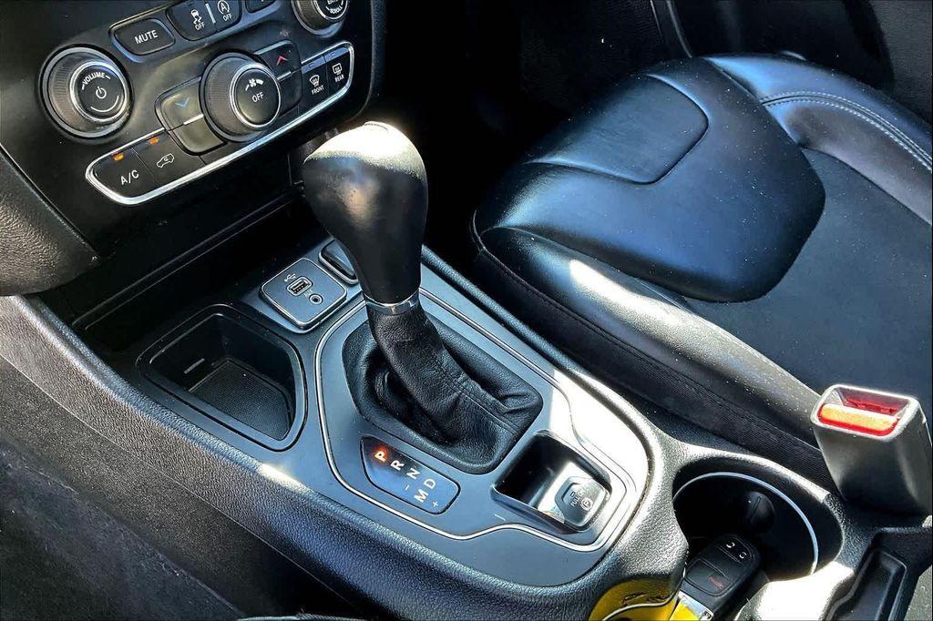 used 2019 Jeep Cherokee car, priced at $13,231