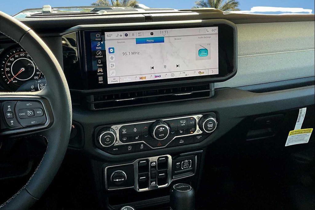 new 2025 Jeep Gladiator car, priced at $45,541