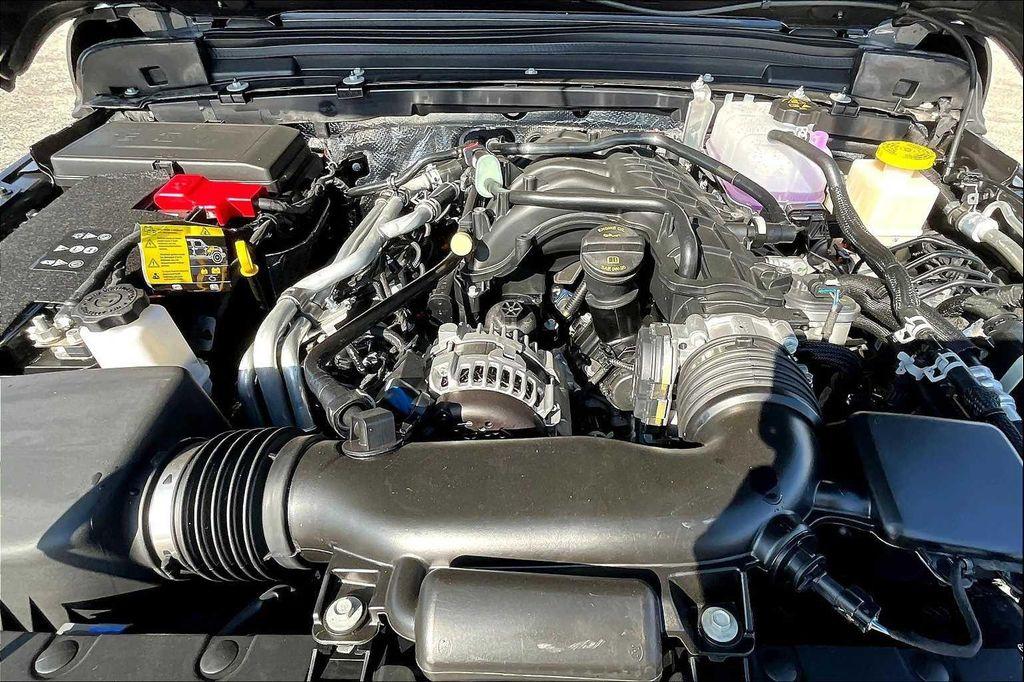 new 2025 Jeep Gladiator car, priced at $45,541