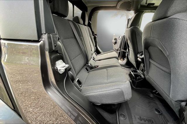 new 2025 Jeep Gladiator car, priced at $47,077