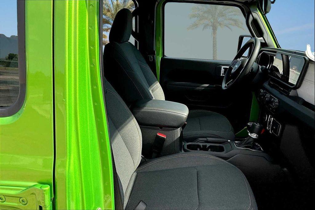 new 2025 Jeep Wrangler car, priced at $39,967