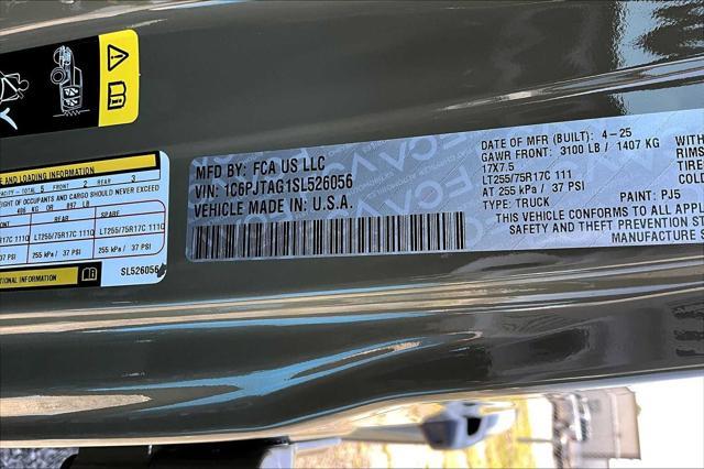 new 2025 Jeep Gladiator car, priced at $46,577