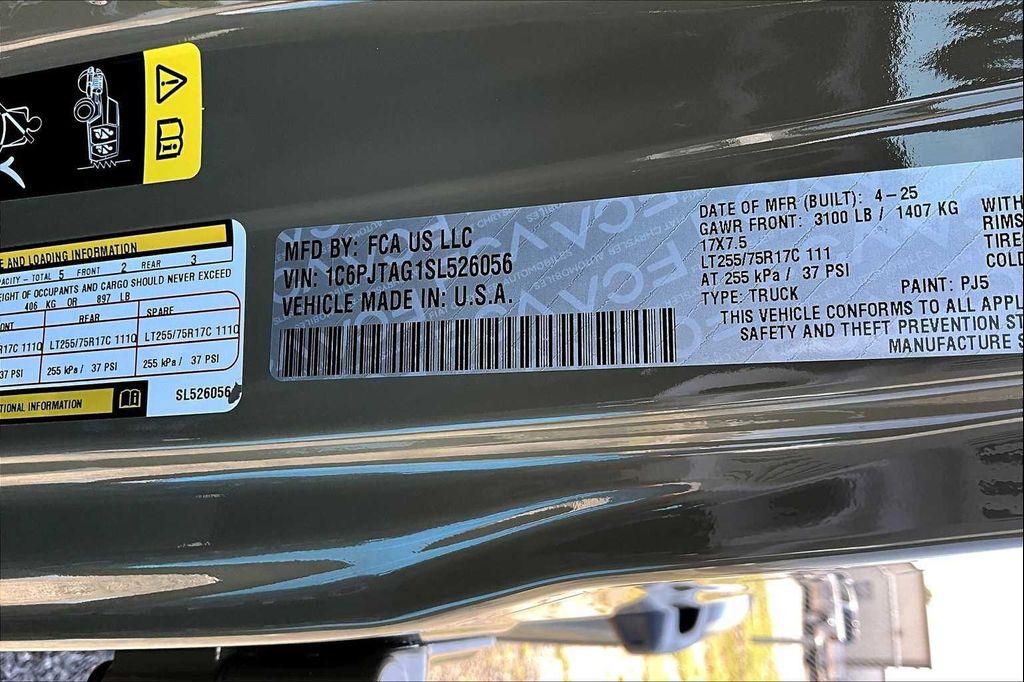 new 2025 Jeep Gladiator car, priced at $46,051