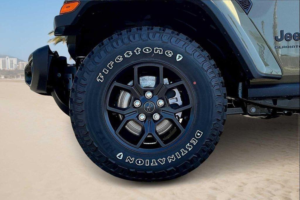 new 2025 Jeep Gladiator car, priced at $46,051