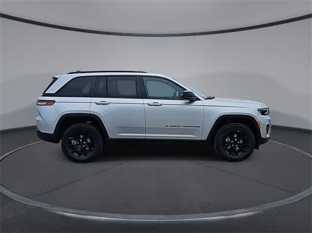 new 2024 Jeep Grand Cherokee car, priced at $39,787