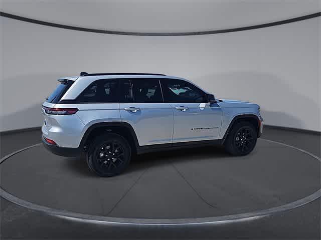 new 2024 Jeep Grand Cherokee car, priced at $41,698