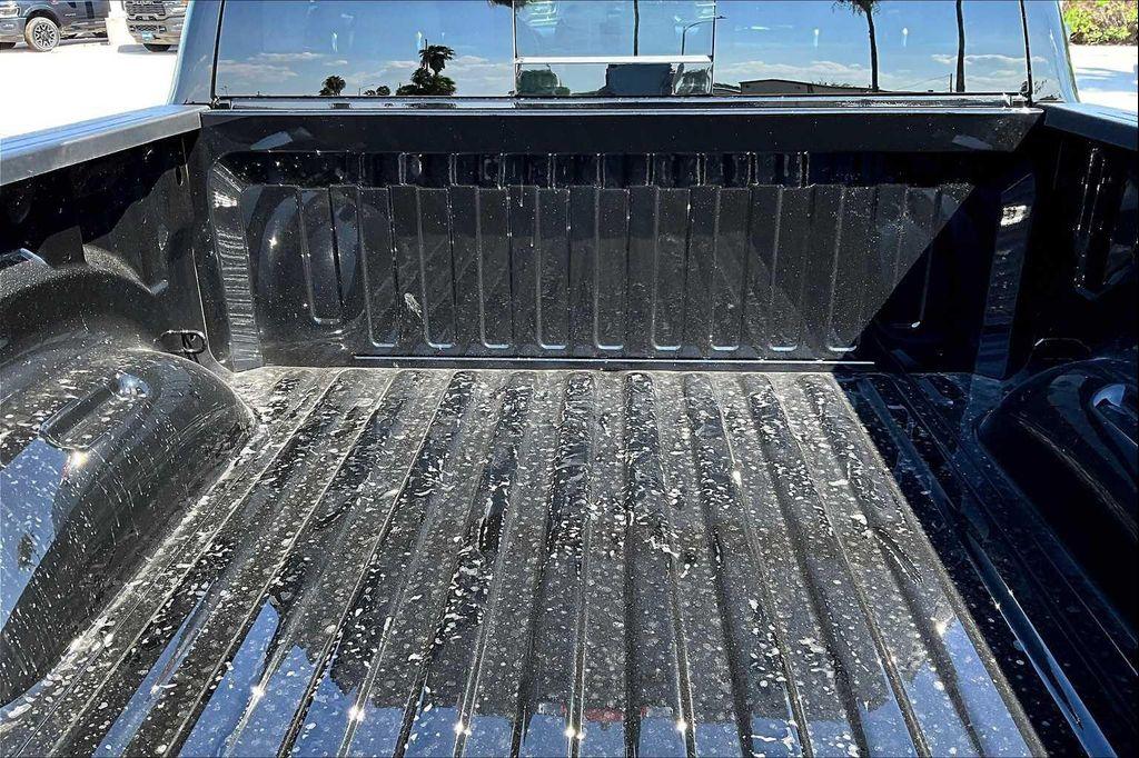 new 2025 Ram 1500 car, priced at $48,713