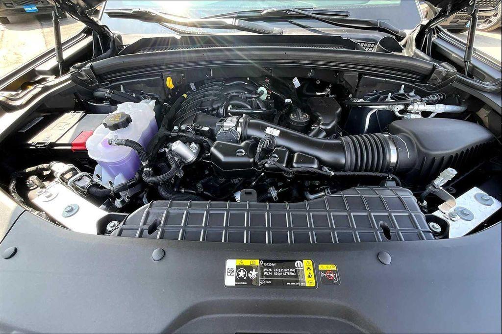 new 2025 Jeep Grand Cherokee car, priced at $44,164