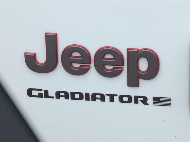 new 2025 Jeep Gladiator car, priced at $54,515