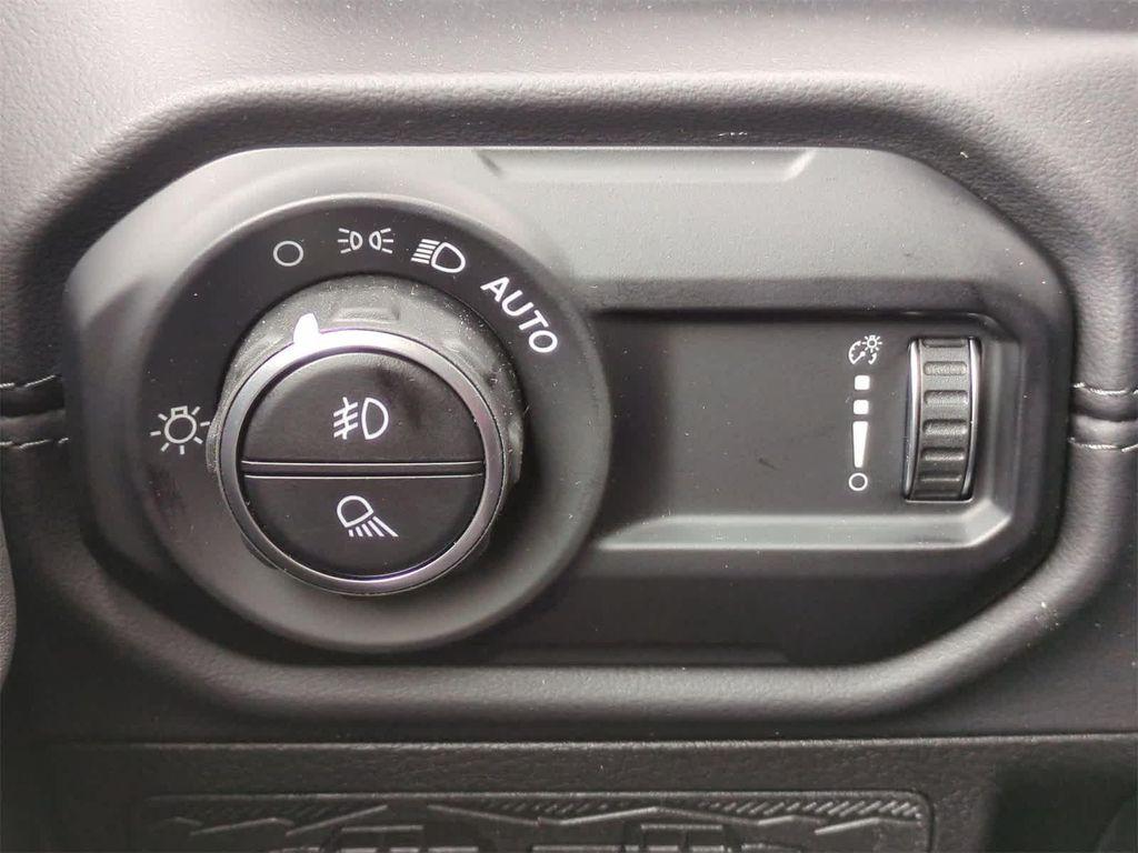 new 2025 Jeep Gladiator car, priced at $53,151