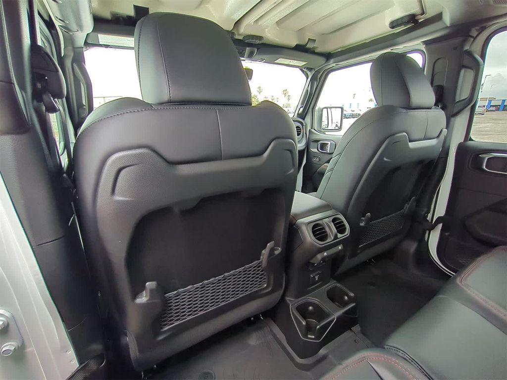 new 2025 Jeep Gladiator car, priced at $53,151