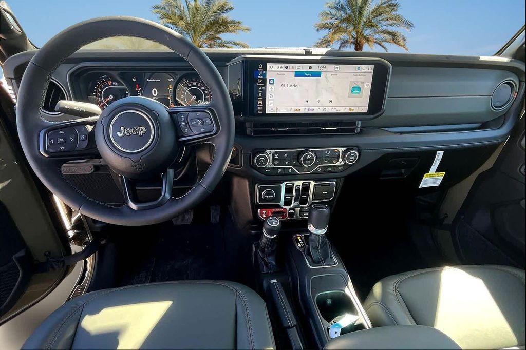 new 2025 Jeep Gladiator car, priced at $55,156