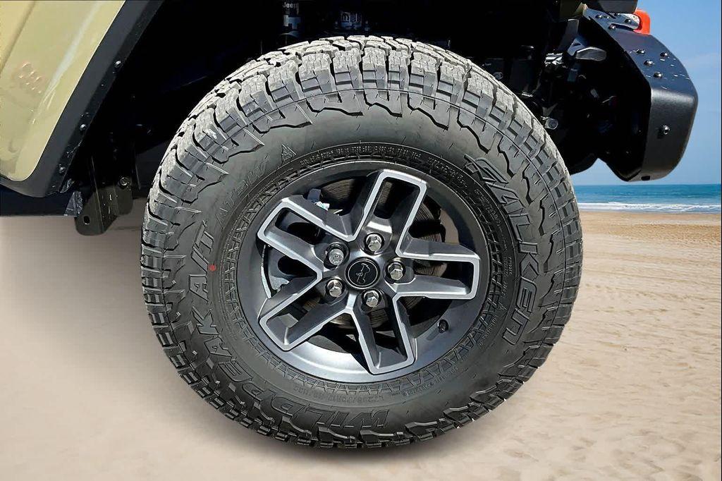 new 2025 Jeep Gladiator car, priced at $55,156