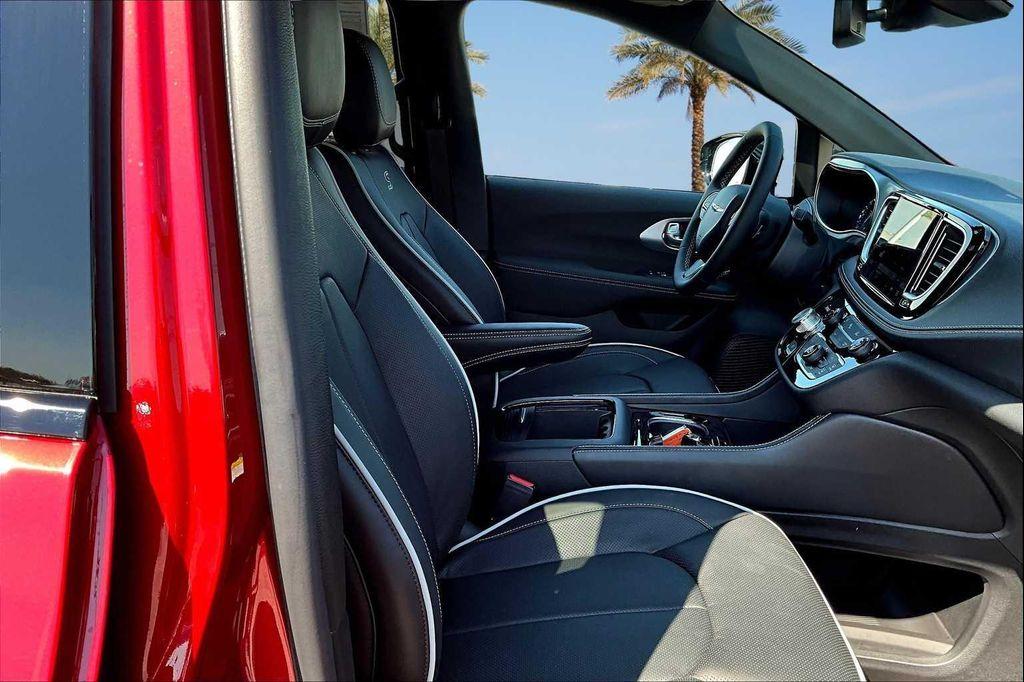 new 2026 Chrysler Pacifica car, priced at $50,556