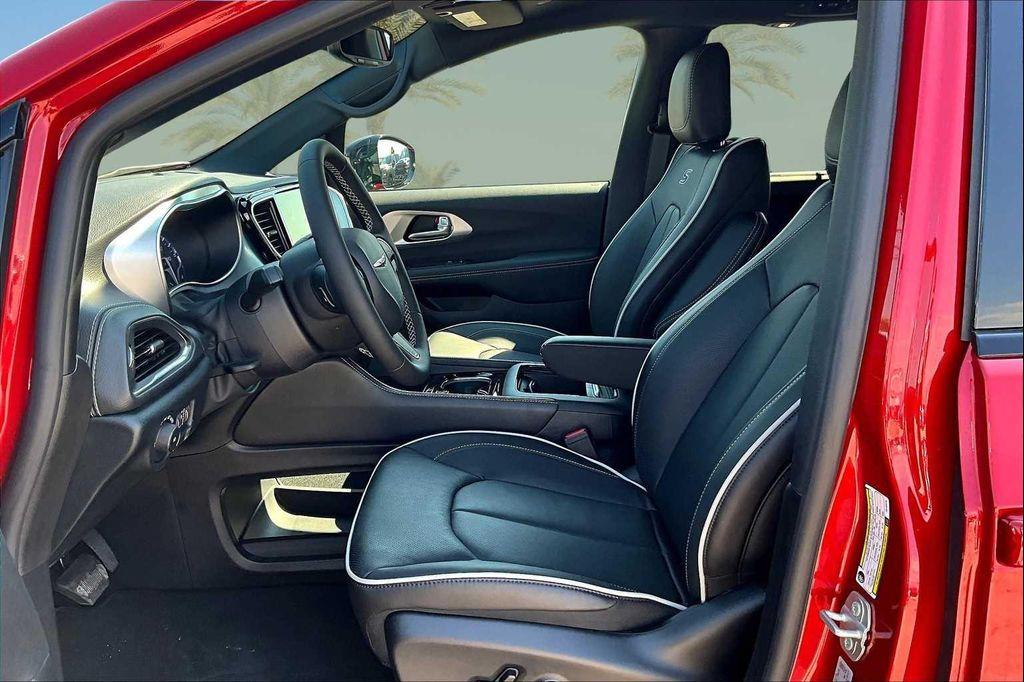 new 2026 Chrysler Pacifica car, priced at $50,556