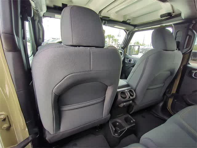 new 2025 Jeep Gladiator car, priced at $43,008