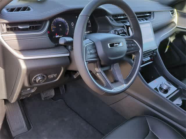 new 2024 Jeep Grand Cherokee L car, priced at $48,679