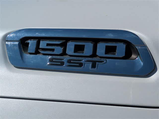 new 2025 Ram 1500 car, priced at $58,433