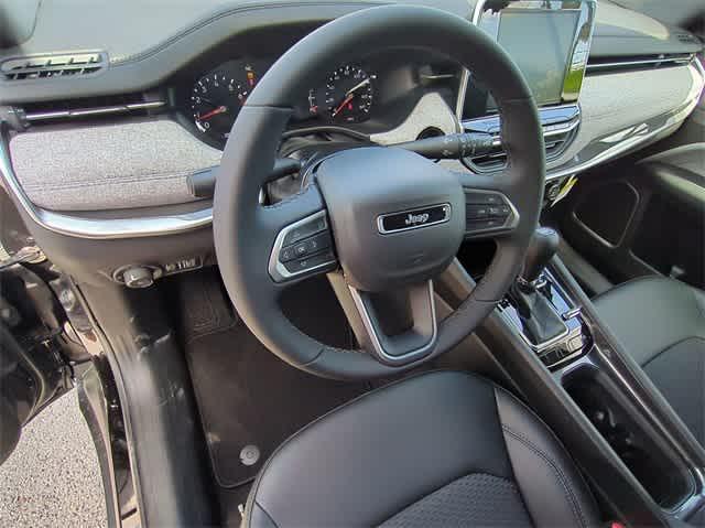 new 2025 Jeep Compass car, priced at $27,360