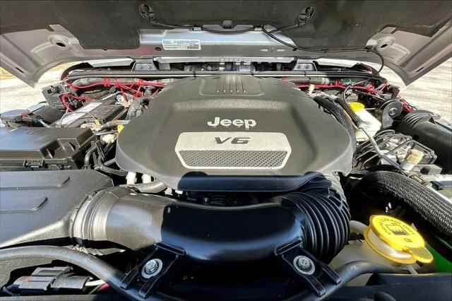 used 2015 Jeep Wrangler Unlimited car, priced at $17,922