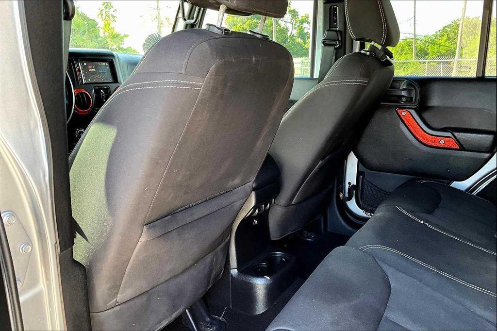 used 2015 Jeep Wrangler Unlimited car, priced at $14,998