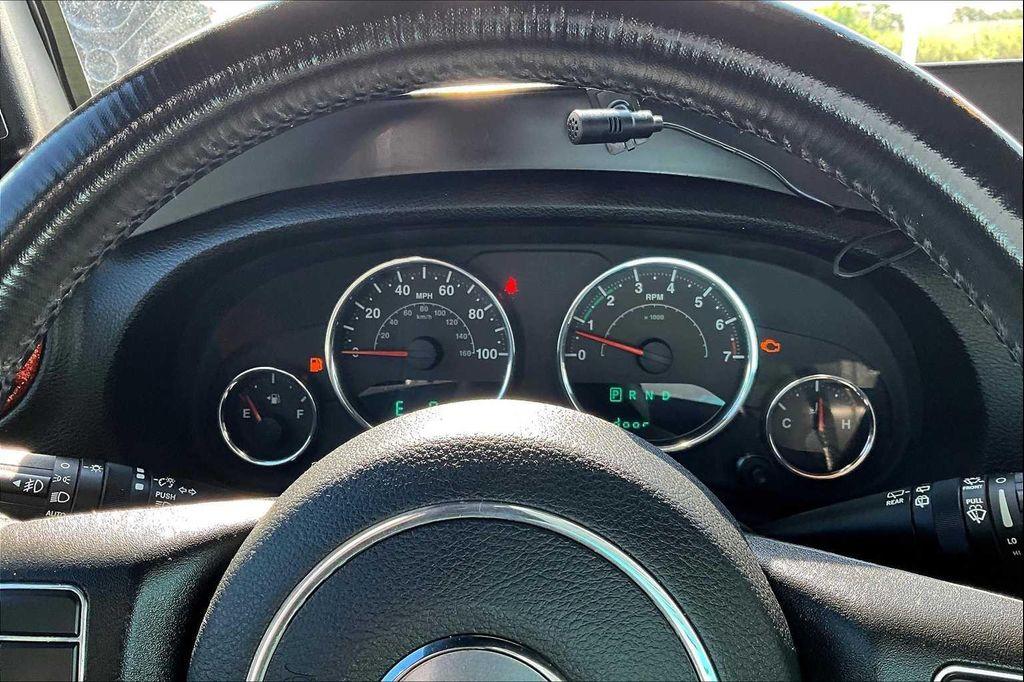 used 2015 Jeep Wrangler Unlimited car, priced at $14,998