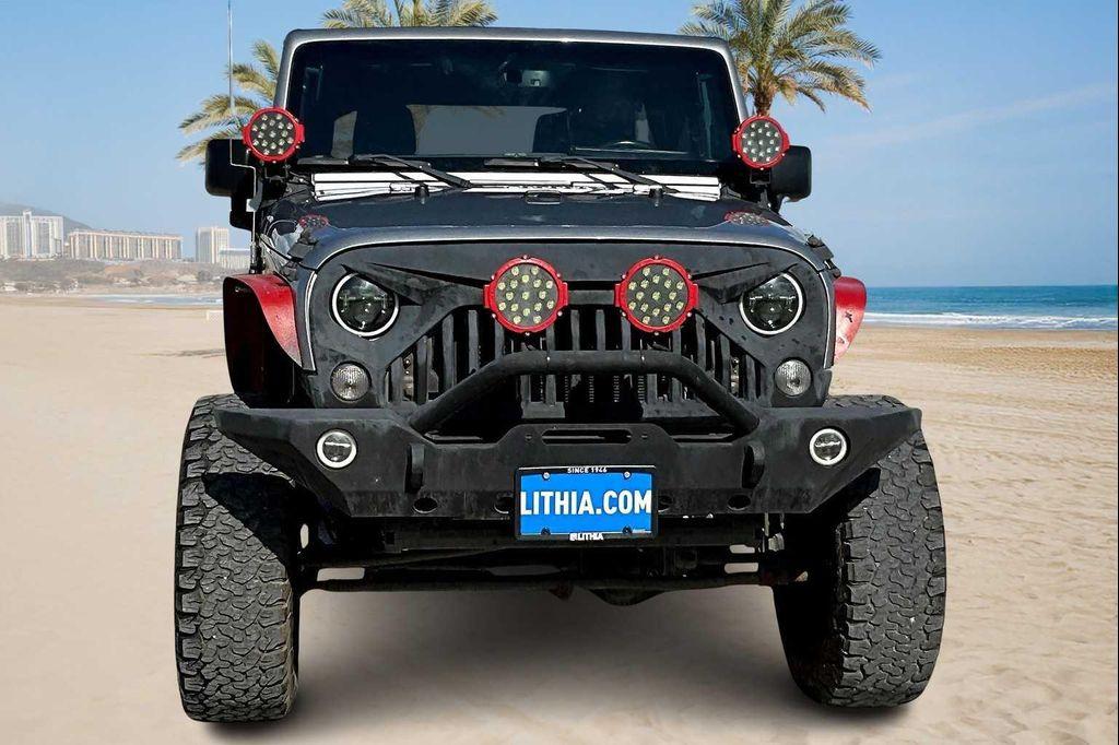 used 2015 Jeep Wrangler Unlimited car, priced at $14,998