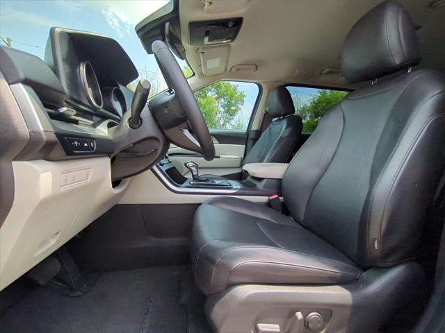used 2023 Kia Carnival car, priced at $33,491