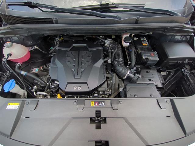 used 2023 Kia Carnival car, priced at $33,491