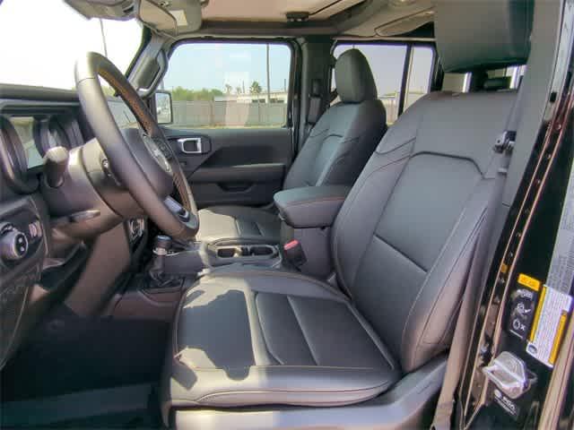 new 2025 Jeep Gladiator car, priced at $44,024