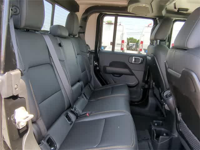 new 2025 Jeep Gladiator car, priced at $44,024