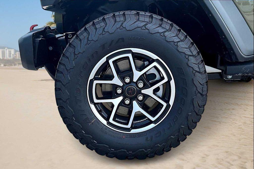 new 2025 Jeep Wrangler car, priced at $49,099