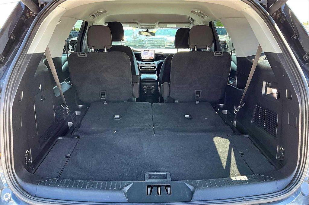 used 2022 Ford Explorer car, priced at $28,129