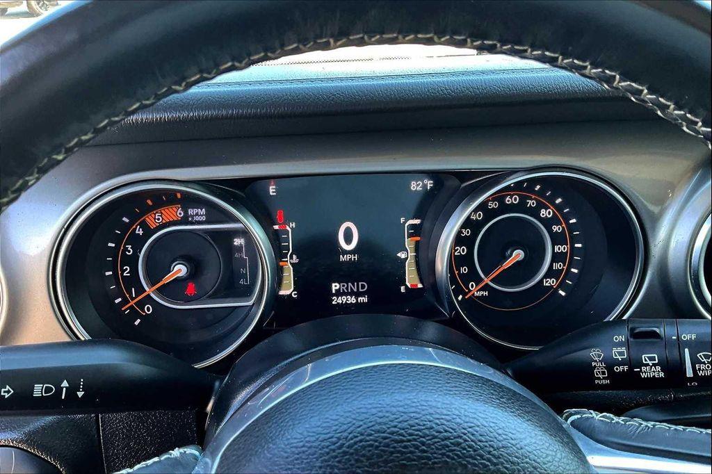 used 2022 Jeep Wrangler Unlimited car, priced at $35,759