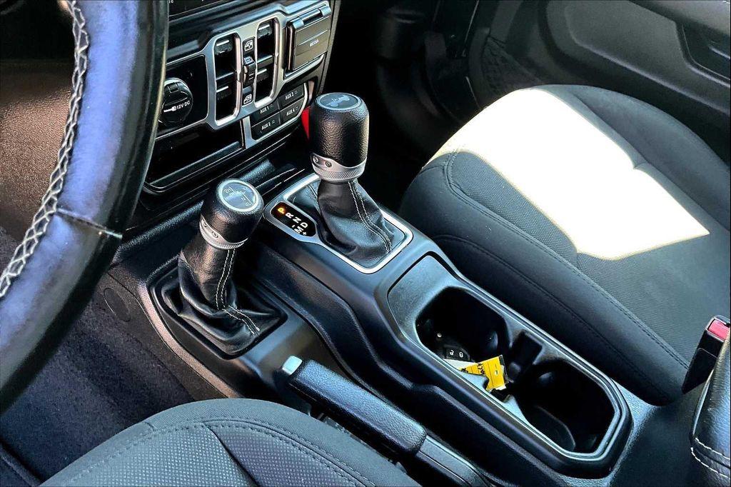 used 2022 Jeep Wrangler Unlimited car, priced at $35,759