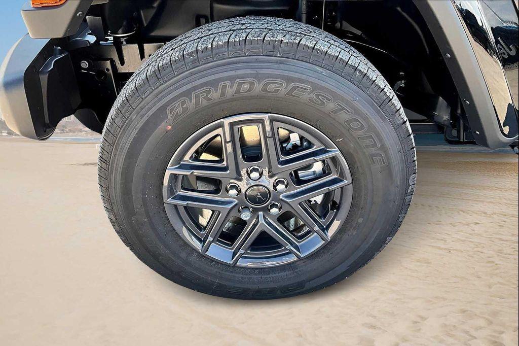 new 2025 Jeep Gladiator car, priced at $45,541