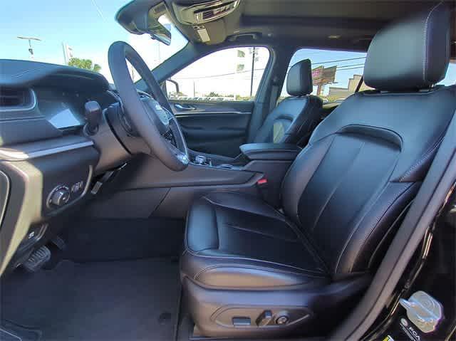 new 2025 Jeep Grand Cherokee L car, priced at $50,802