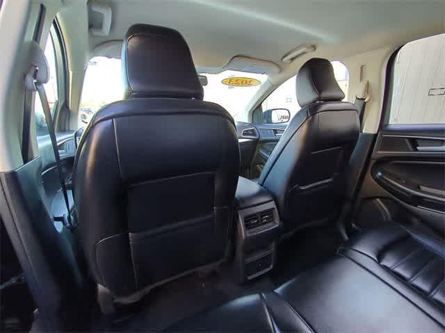 used 2023 Ford Edge car, priced at $25,492