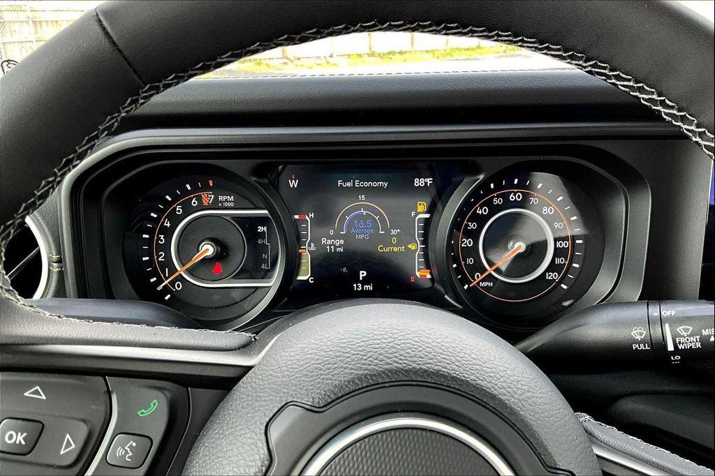 new 2025 Jeep Gladiator car, priced at $45,059