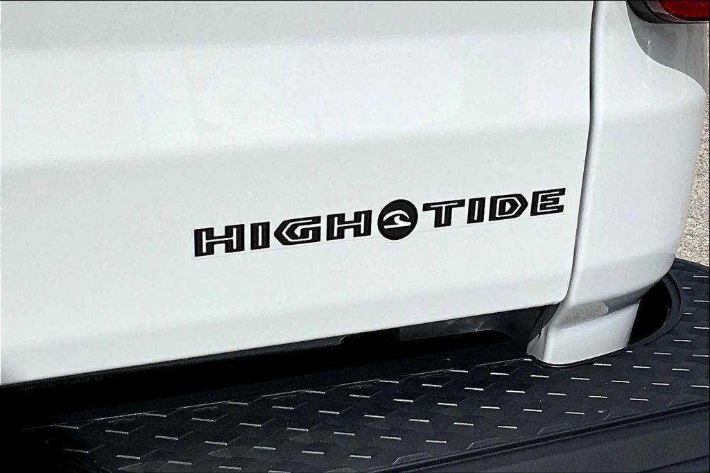 new 2025 Jeep Gladiator car, priced at $45,059